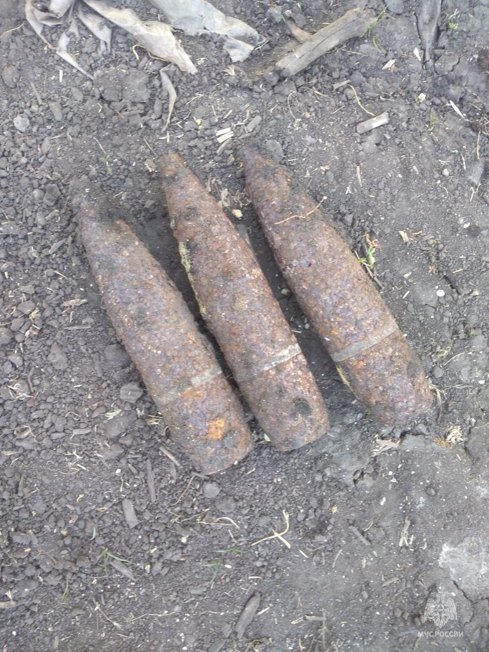 На автодороге Прохоровка-Ржава Прохоровского района обнаружены взрывоопасные предметы
